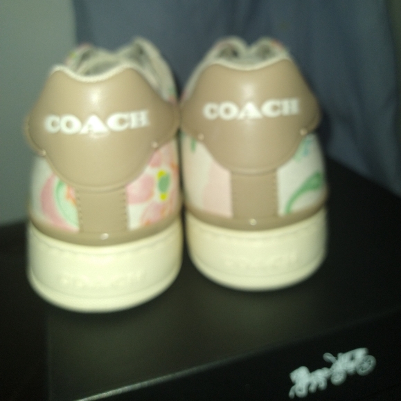 Coach Women's tennis shoes - Picture 2 of 3
